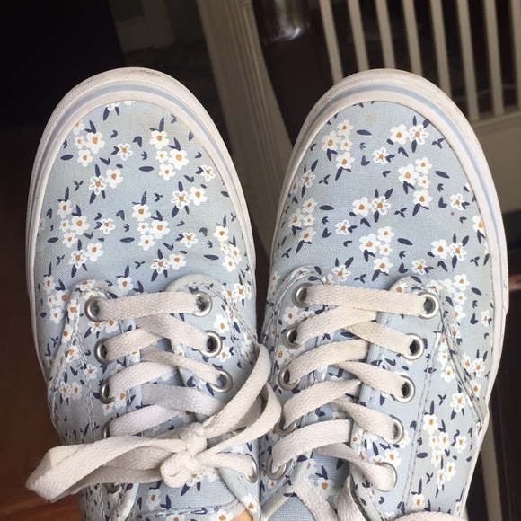 Vans Shoes - Women’s size 7.5 Vans